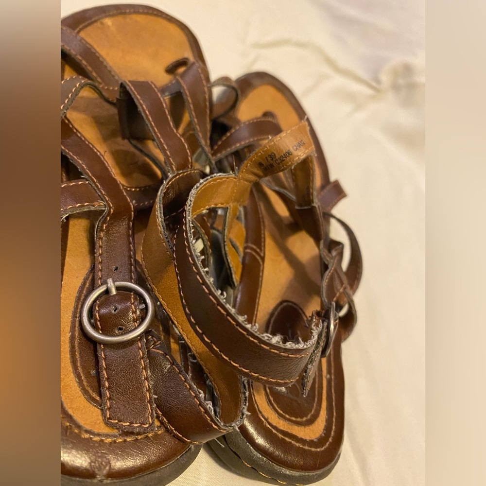 Born size 8 brown sandal - Picture 3 of 5